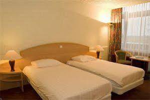 Tulip Inn Maastricht Aachen Airport Екстериор снимка
