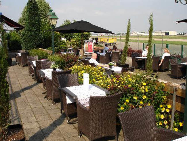 Tulip Inn Maastricht Aachen Airport Екстериор снимка