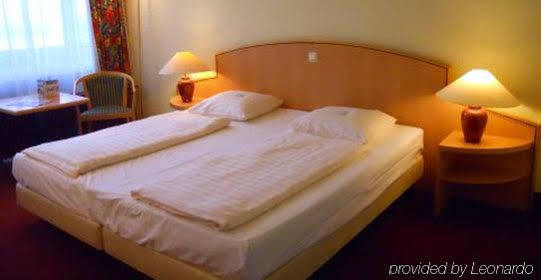 Tulip Inn Maastricht Aachen Airport Екстериор снимка