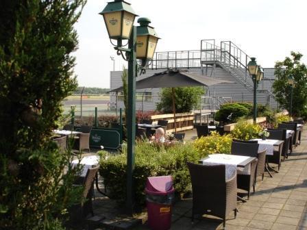Tulip Inn Maastricht Aachen Airport Екстериор снимка